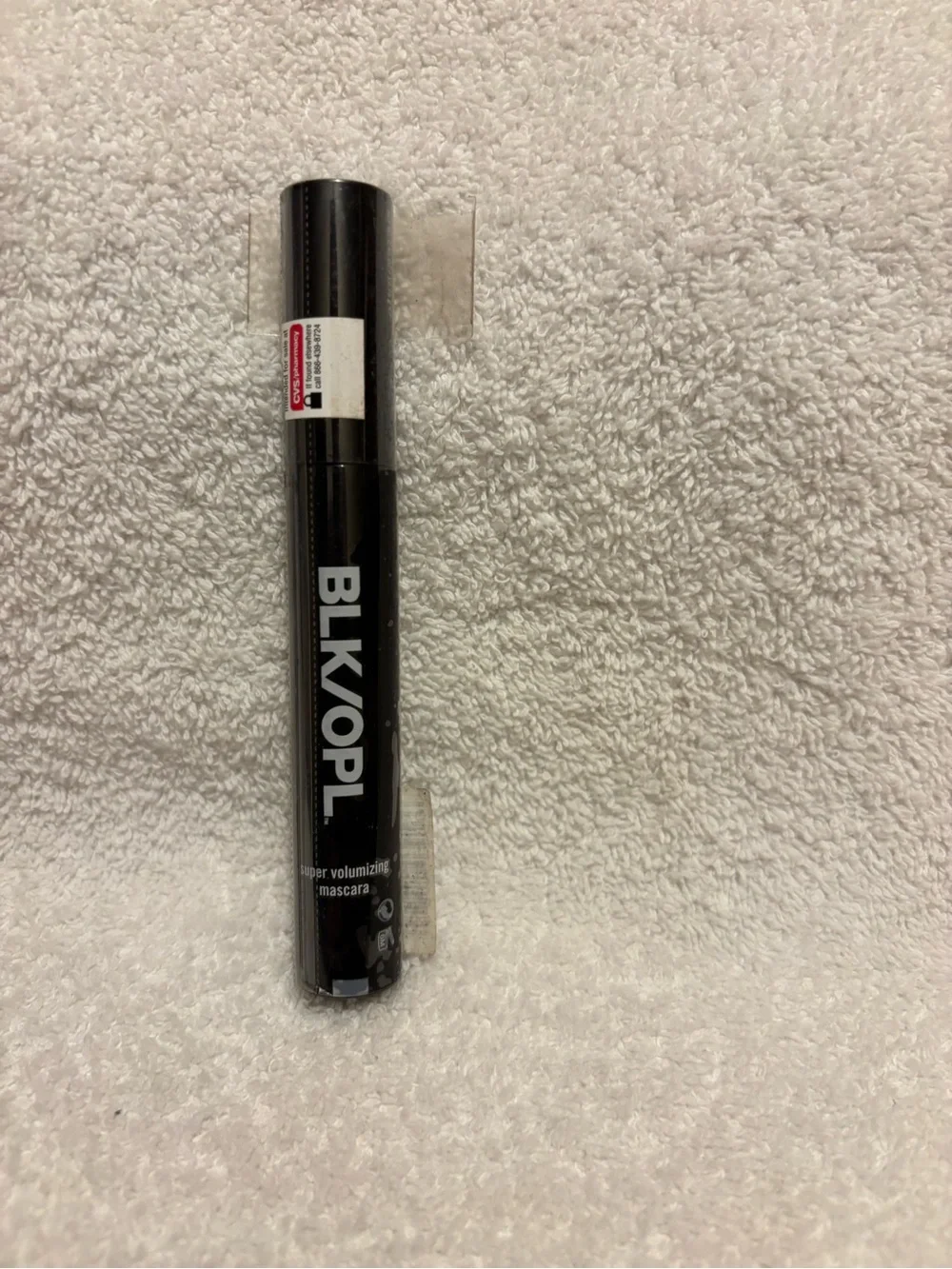 New BLK/OPL color splurge volumizing mascara black